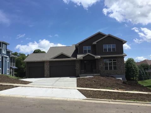 729 Maple Dr, Mount Horeb, WI 53572 photo 1