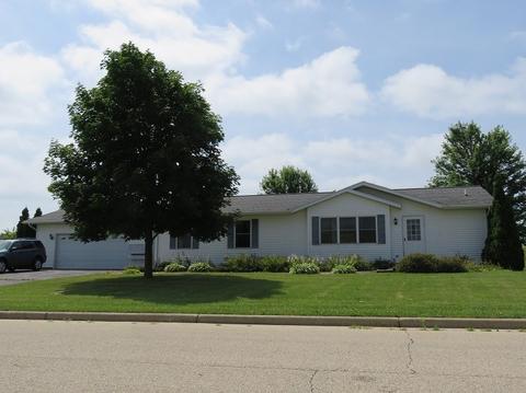 200 Pheasant Dr, Brandon, WI 53919 photo 1