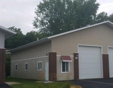 607 Post Rd, Madison, WI 53713 photo 1