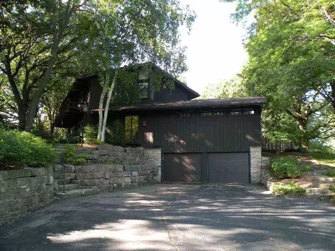 621 Hillside Ter, Ripon, WI 54971 photo 1