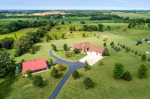 4849 E Colley Rd, Beloit, WI 53511 photo 1