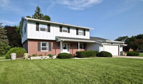 3137 S High Crest Rd, Beloit, WI 53511 photo 1