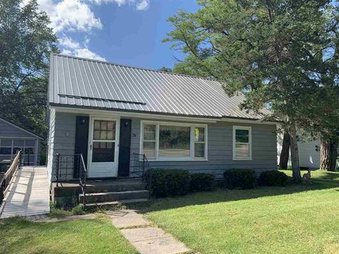 613 Center St, Wonewoc, WI 53968 photo 1