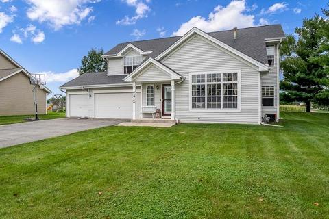 2412 Criswell Blvd, Beloit, WI 53511 photo 1