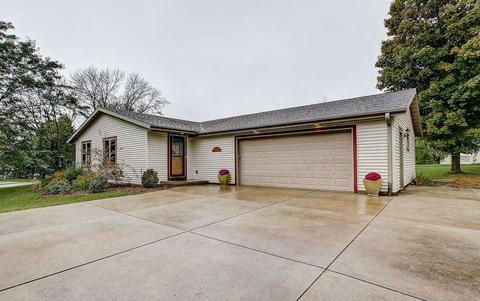 1323 Oak St, Waterloo, WI 53594 photo 1