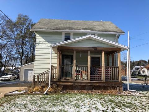 224 Moore St, Beloit, WI 53511 photo 1