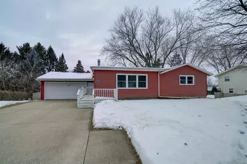 705 Russell St, Deforest, WI 53532 photo 1