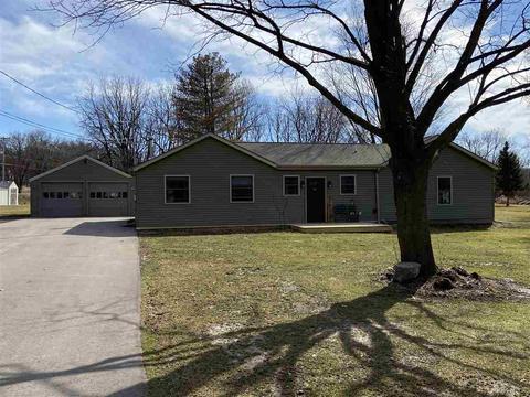 84 E Auburn Dr, Beloit, WI 53511 photo 1