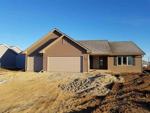 3725 Eagles Ridge Dr, Beloit, WI 53511 photo 1
