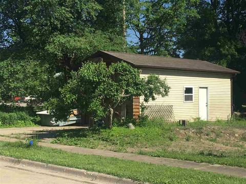 103 Bowman St, Brooklyn, WI 53521 photo 1