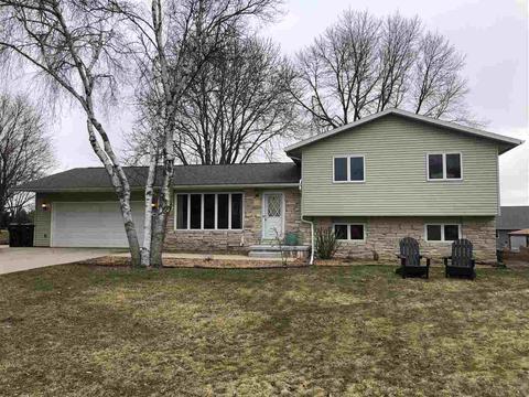 134 Hilltop Dr, Fall River, WI 53932 photo 1