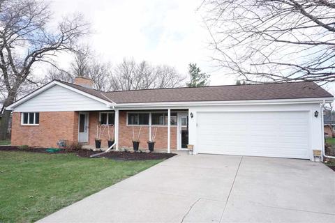 827 E Hart Rd, Beloit, WI 53511 photo 1