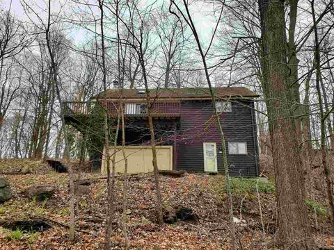 303 Lakeside Dr, Fredonia, WI 53021 photo 1