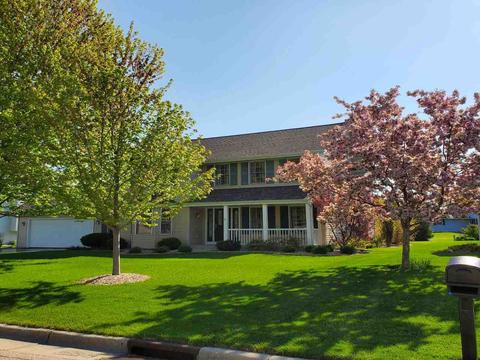 2005 Pebble Dr, Beloit, WI 53511 photo 1