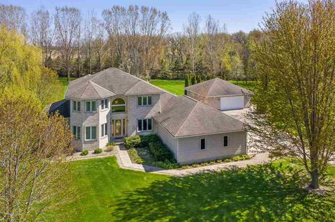 633 Logan Cir, Marshall, WI 53559 photo 1