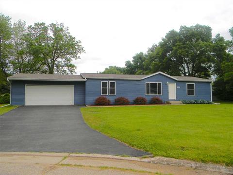 2017 S Genevieve Ct, Beloit, WI 53511 photo 1