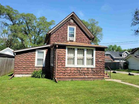 1015 Moore St, Beloit, WI 53511 photo 1