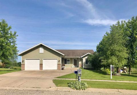 263 Jennifer Ln, Fall River, WI 53932 photo 1