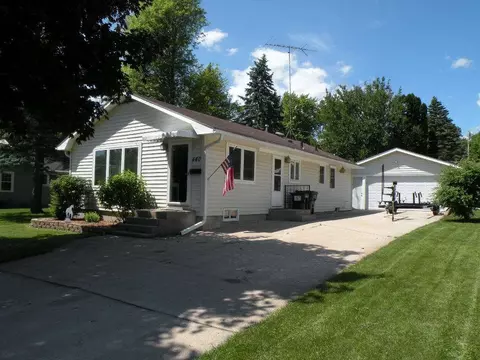 440 Eagle St, Ripon, WI 54971 photo 1