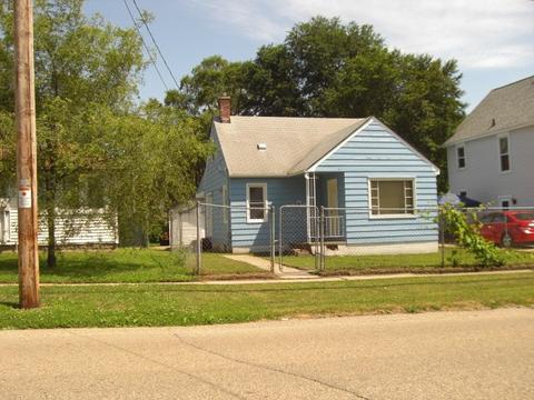 1933 St Lawrence Ave, Beloit, WI 53511 photo 1