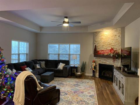 286 Eagle Dr, Oregon, WI 53575 photo 4