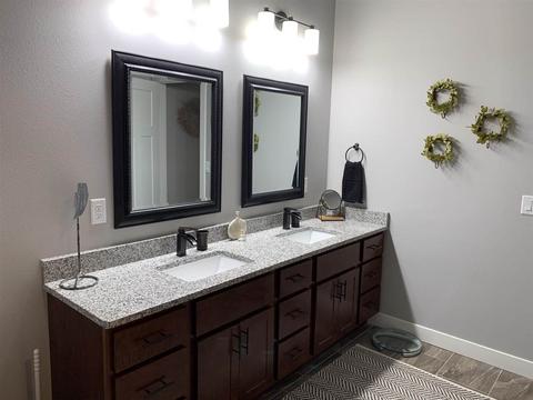 286 Eagle Dr, Oregon, WI 53575 photo 9