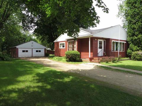 116 Cedar St, Ripon, WI 54971 photo 1