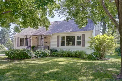 406 Edison St, Waterloo, WI 53594 photo 1
