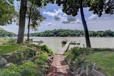 342 E Samuelsen Dr, Edgerton, WI 53534 photo 1