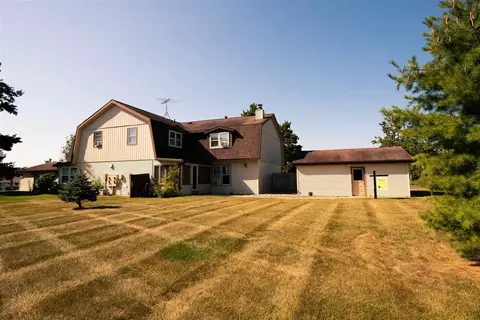 415 Saddle, Portage, WI 53901 photo 1