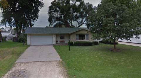 812 E Columbine Dr, Beloit, WI 53511 photo 1