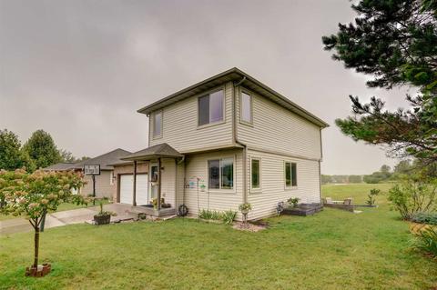 512 Lexington Dr, Oregon, WI 53575 photo 1