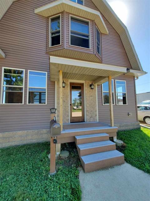 235 E Maple St, Lancaster, WI 53813 photo 1