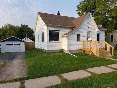 706 E State St, Mauston, WI 53948 photo 1