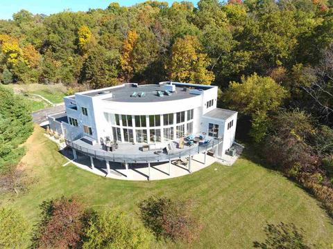 4881 Enchanted Valley Rd, Middleton, WI 53562 photo 1