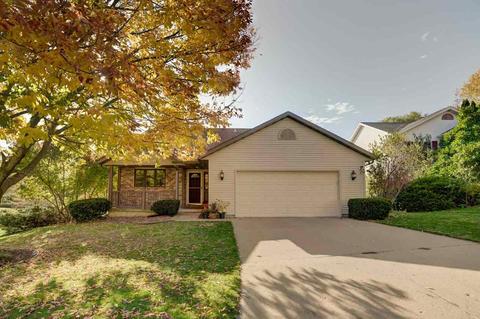 2 Fleischman Cir, Madison, WI 53719 photo 1
