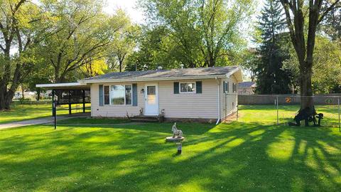 822 E Briar Ln, Beloit, WI 53511 photo 1
