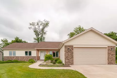 475 Mckay Way, Waterloo, WI 53594 photo 1