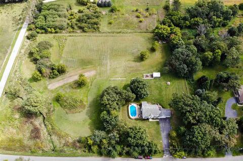 17405 Stimes Rd, Capron, IL 61012 photo 1