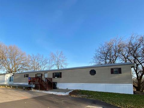 601 N Main St, Fall River, WI 53932 photo 1