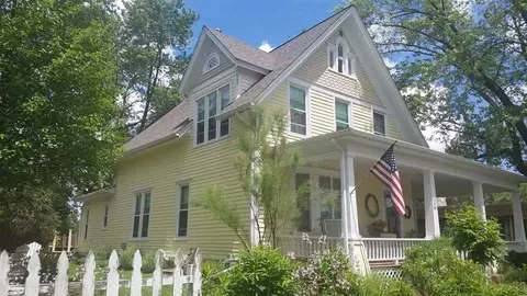 327 E Huron St, Berlin, WI 54923 photo 1