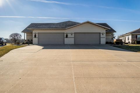 926 E Windfield Ct, Beloit, WI 53511 photo 1