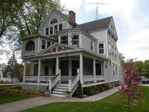 206 Hall St, Ripon, WI 54971 photo 1