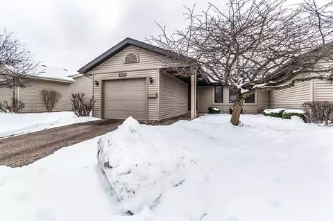2352 Granite Ter, Beloit, WI 53511 photo 1