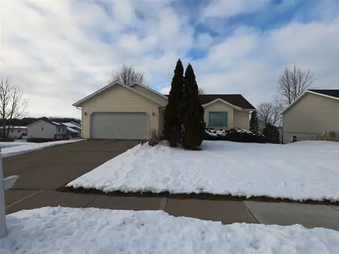 642 Eaglewatch Dr, Deforest, WI 53532 photo 1
