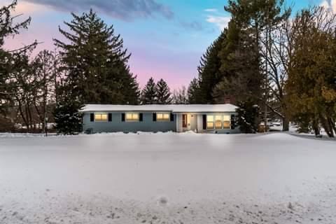2560 S Riverside Dr, Beloit, WI 53511 photo 1