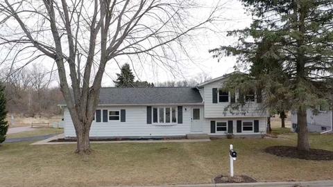 801 Acker Pkwy, Deforest, WI 53532 photo 1