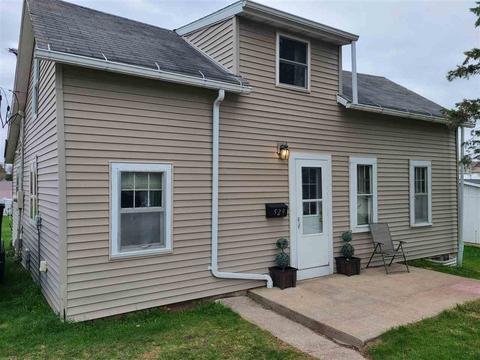 529 E Hickory St, Lancaster, WI 53813 photo 1