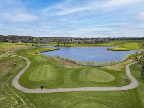 690 Interlachen Ave, Oregon, WI 53575 photo 1