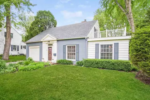 330 Kensington Dr, Madison, WI 53704 photo 1